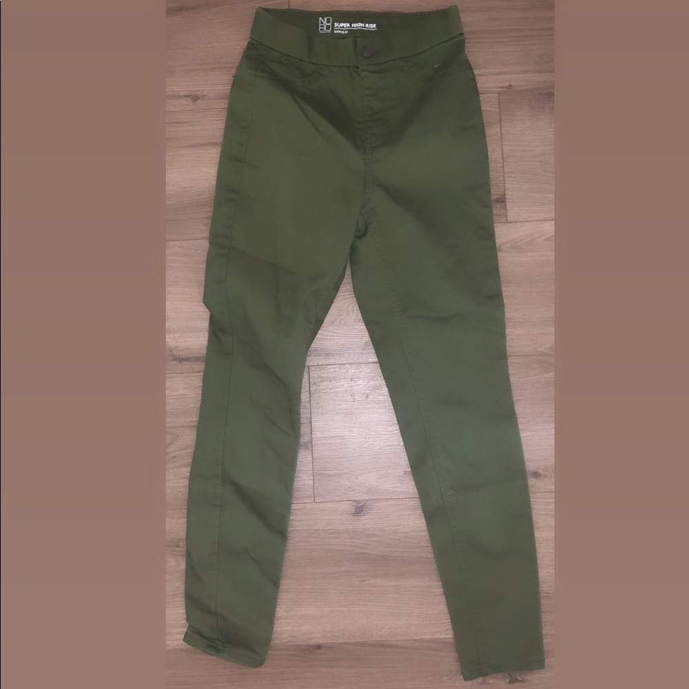 Army green pants size small